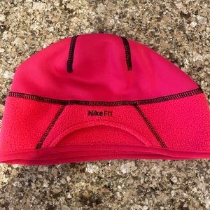 Nike Arctic Fleece Running Hat with Ponytail Slit